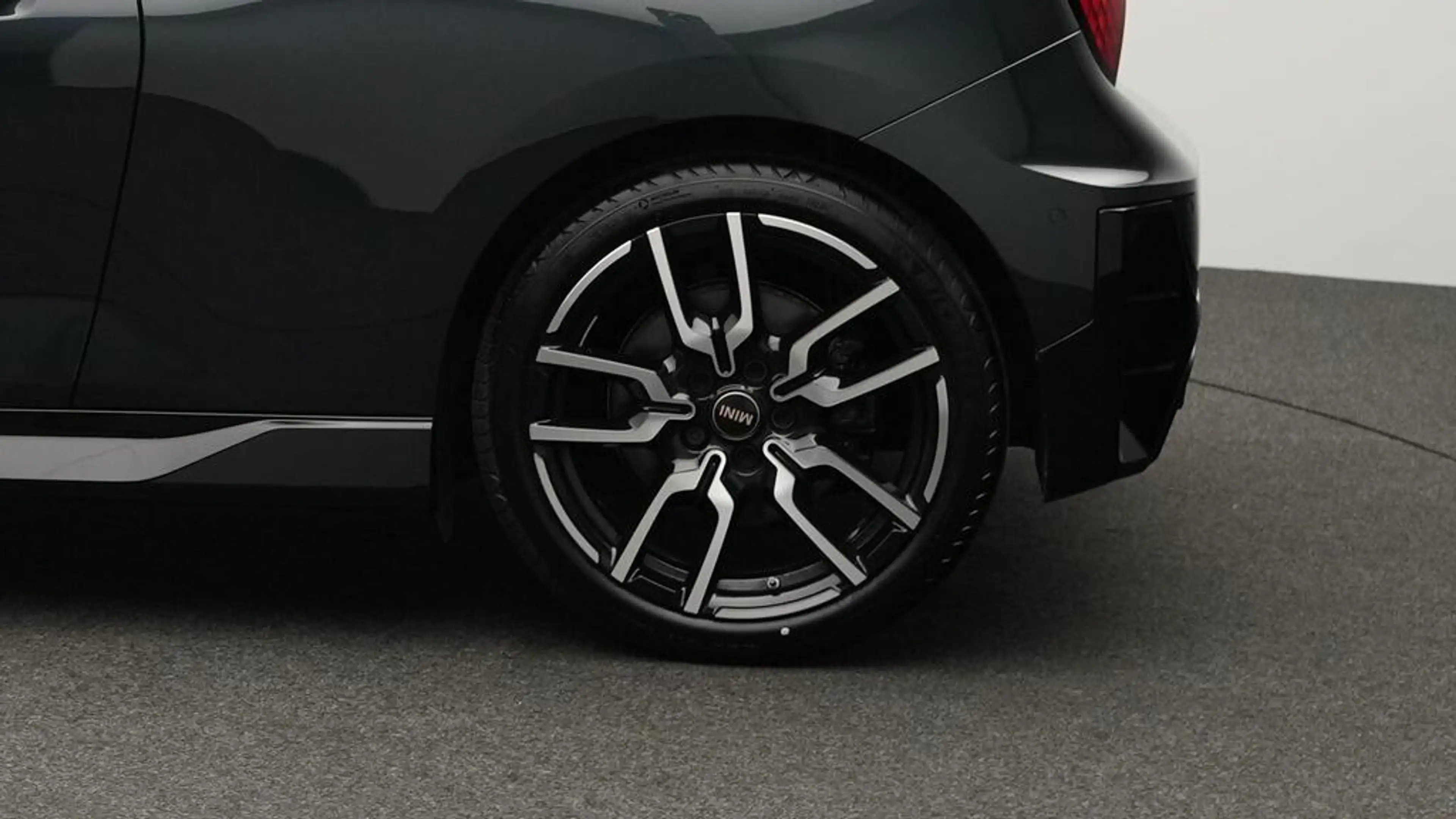 MINI Cooper E John Cooper Works Trim — photo 11