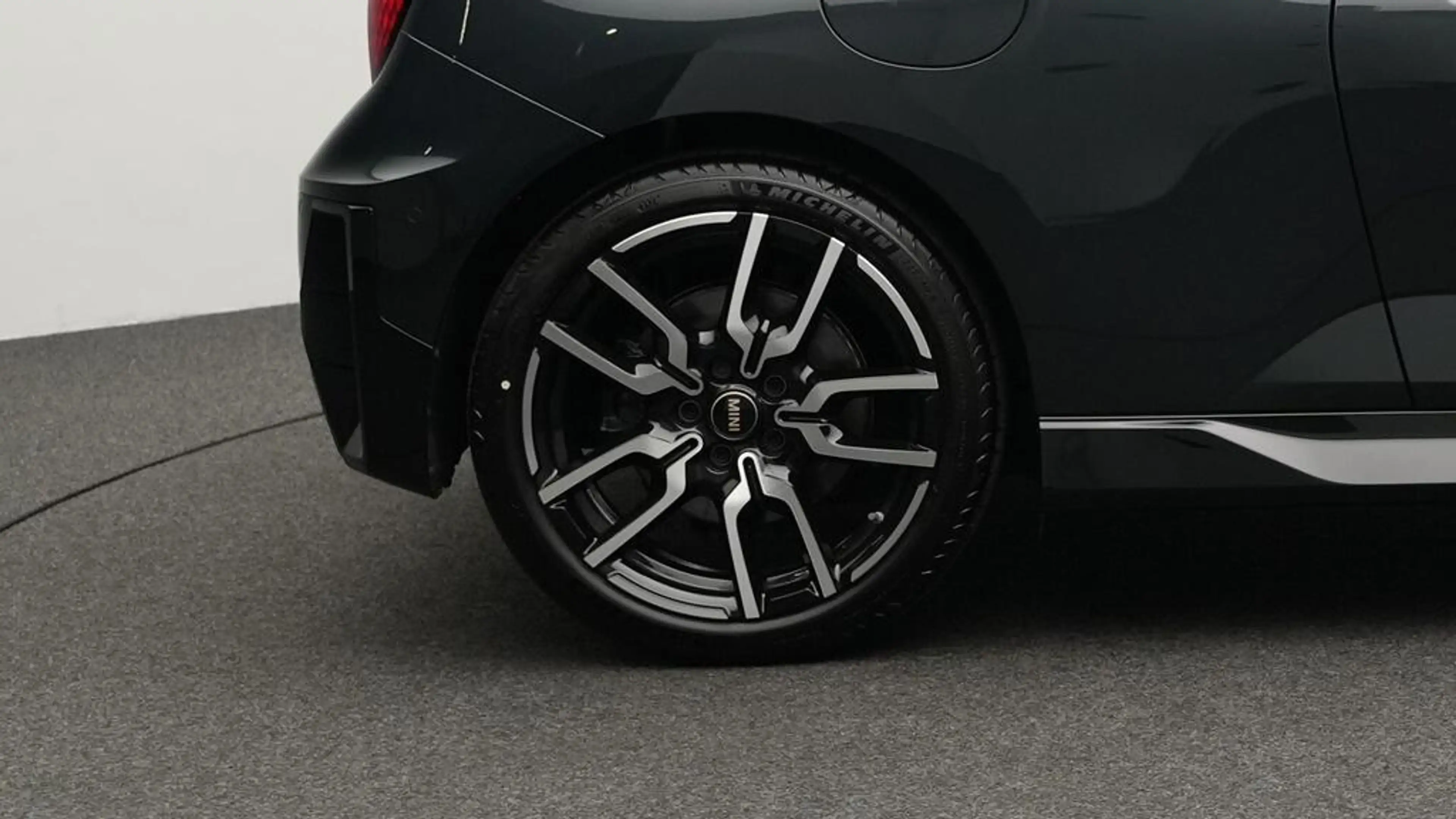 MINI Cooper E John Cooper Works Trim — photo 10