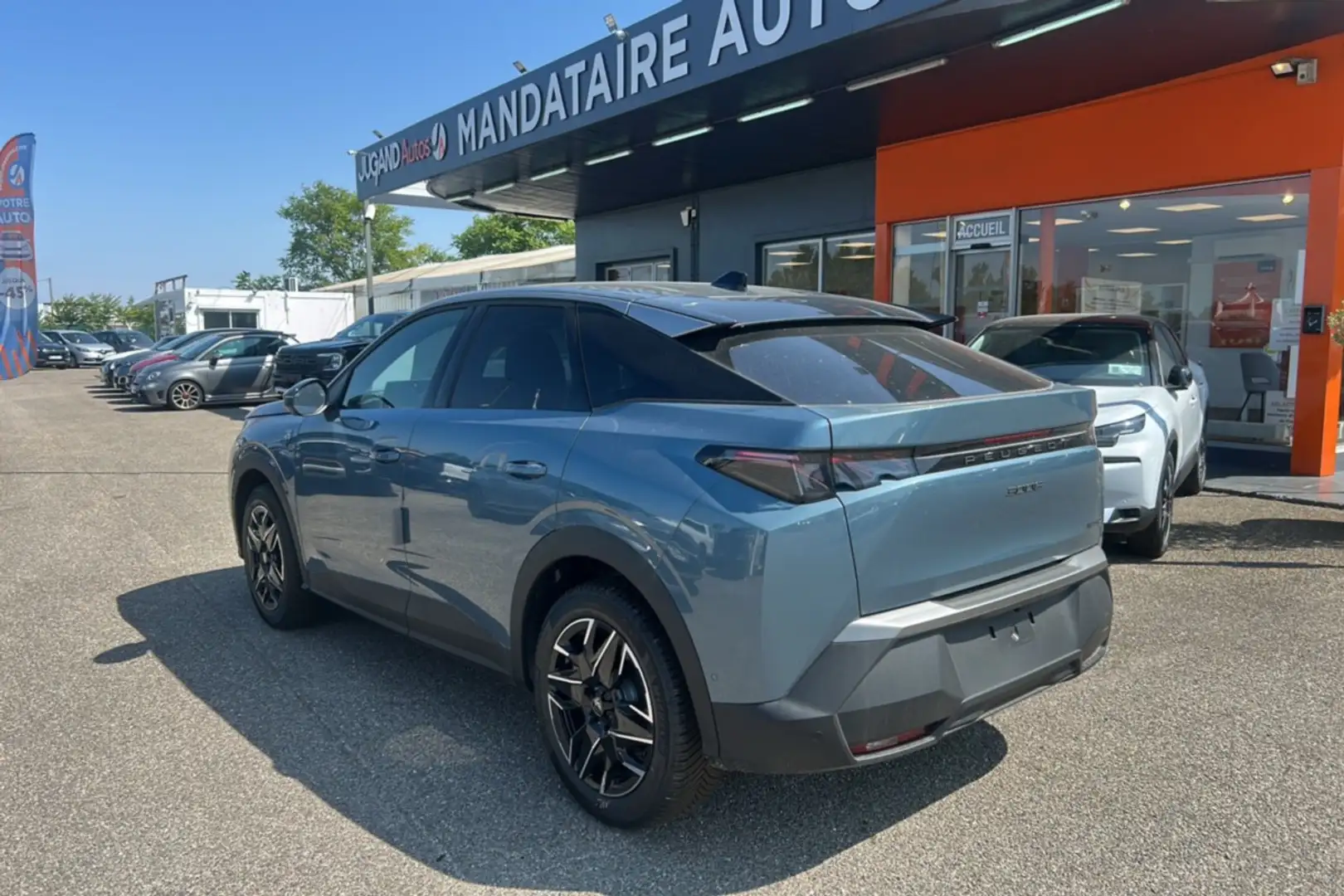 Peugeot 3008 HYBRID 145 E-DCS6 GT GRIP 360 Bleu - 2