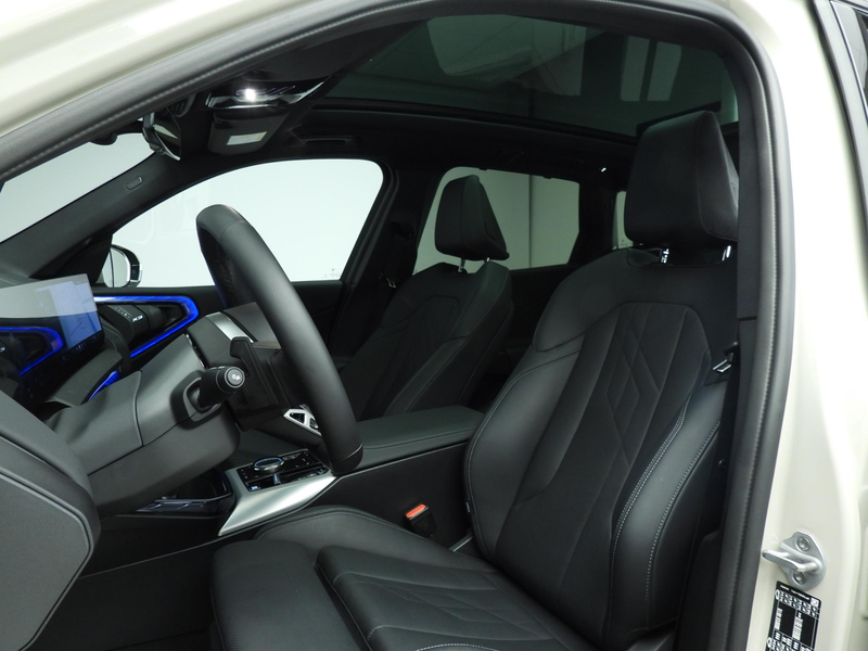BMW X3 30e xDrive | M-Sportpakket | LED | Leder | Navigat — photo 8