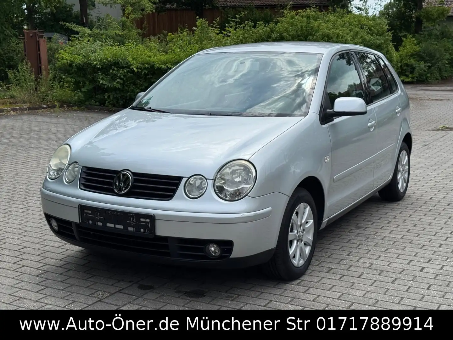 Volkswagen Polo 1.4 FSI Highline Silber - 1