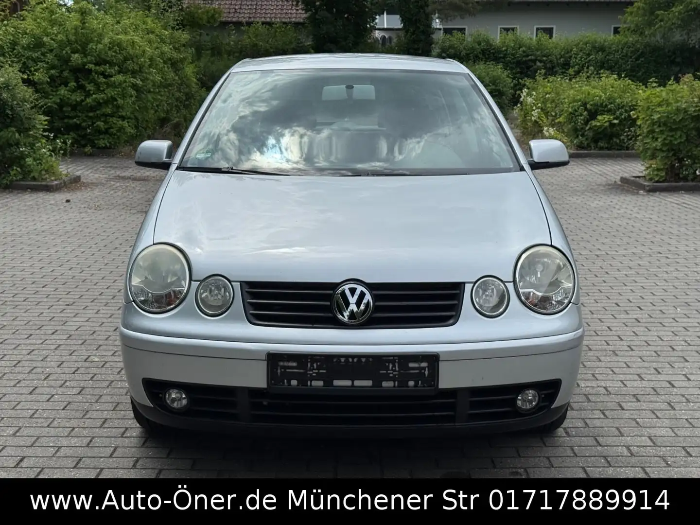 Volkswagen Polo 1.4 FSI Highline Silber - 2