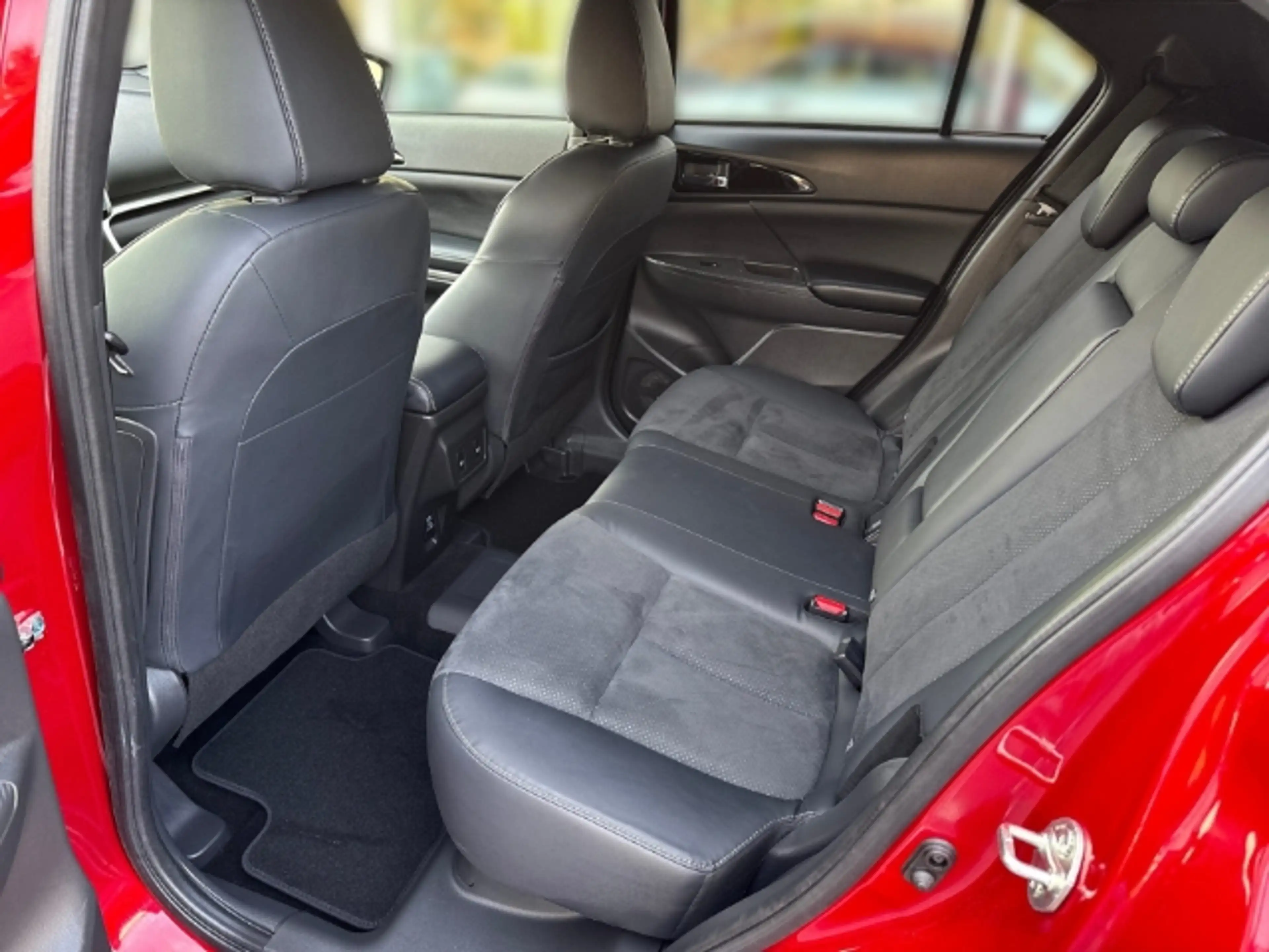 Mitsubishi Eclipse Cross Plus Select PHEV 4WD StandHZG Soundsystem 360 Kame — photo 10
