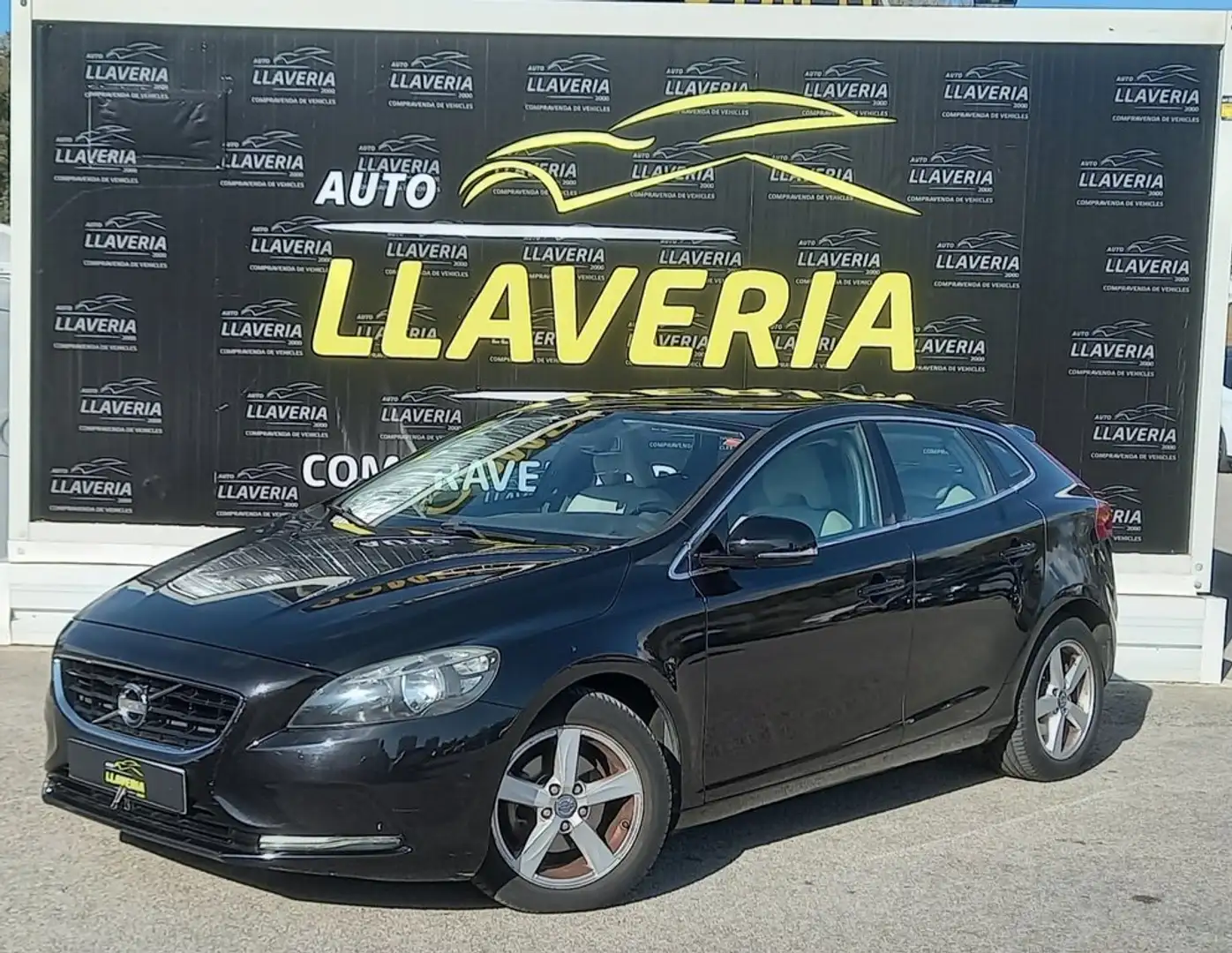Volvo V40 1.6 D2 Momentum Negro - 1