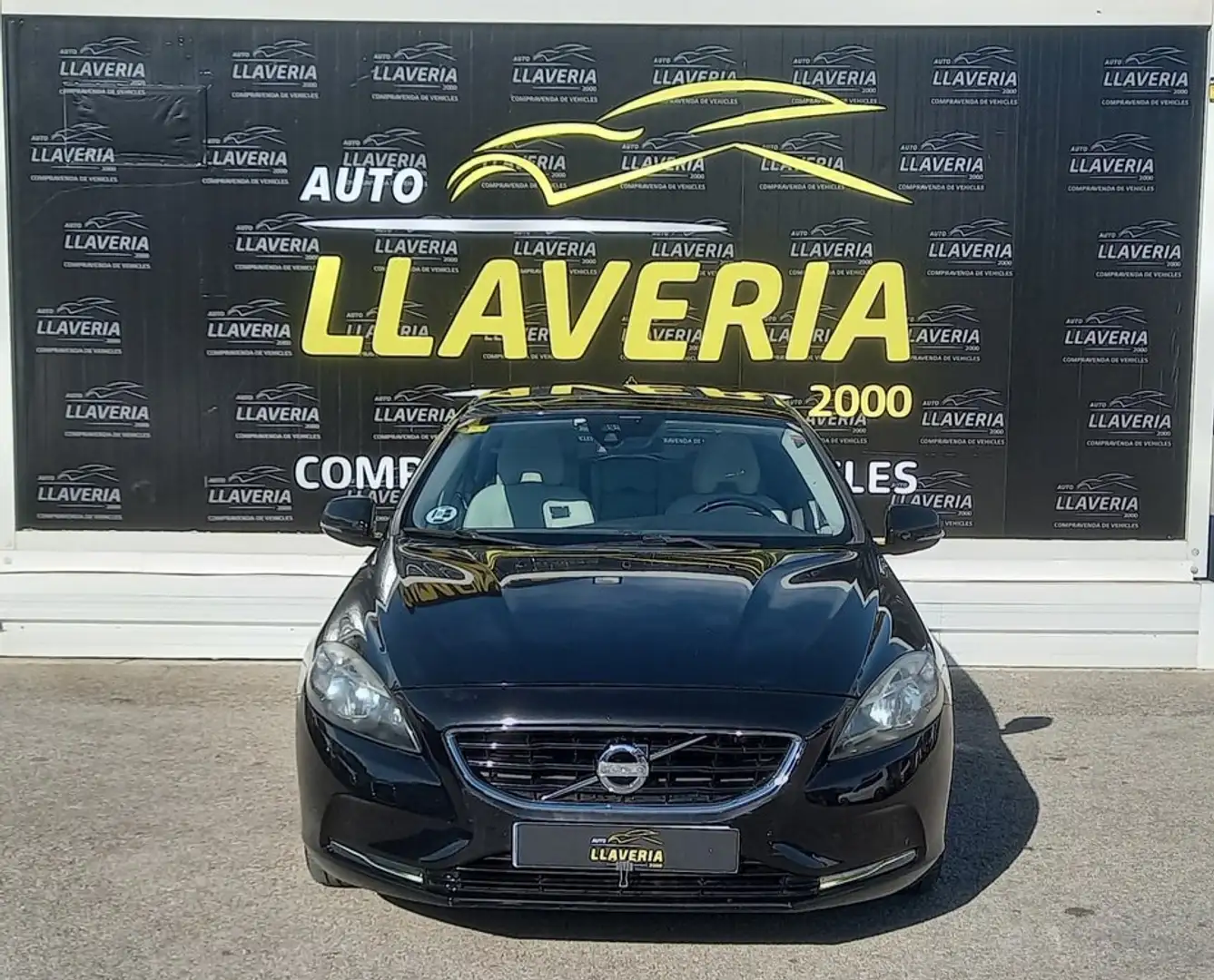 Volvo V40 1.6 D2 Momentum Negro - 2