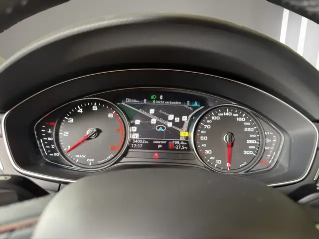 Audi A4 view 11