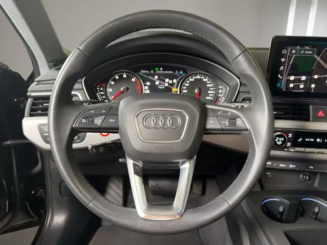 Audi A4 view 10