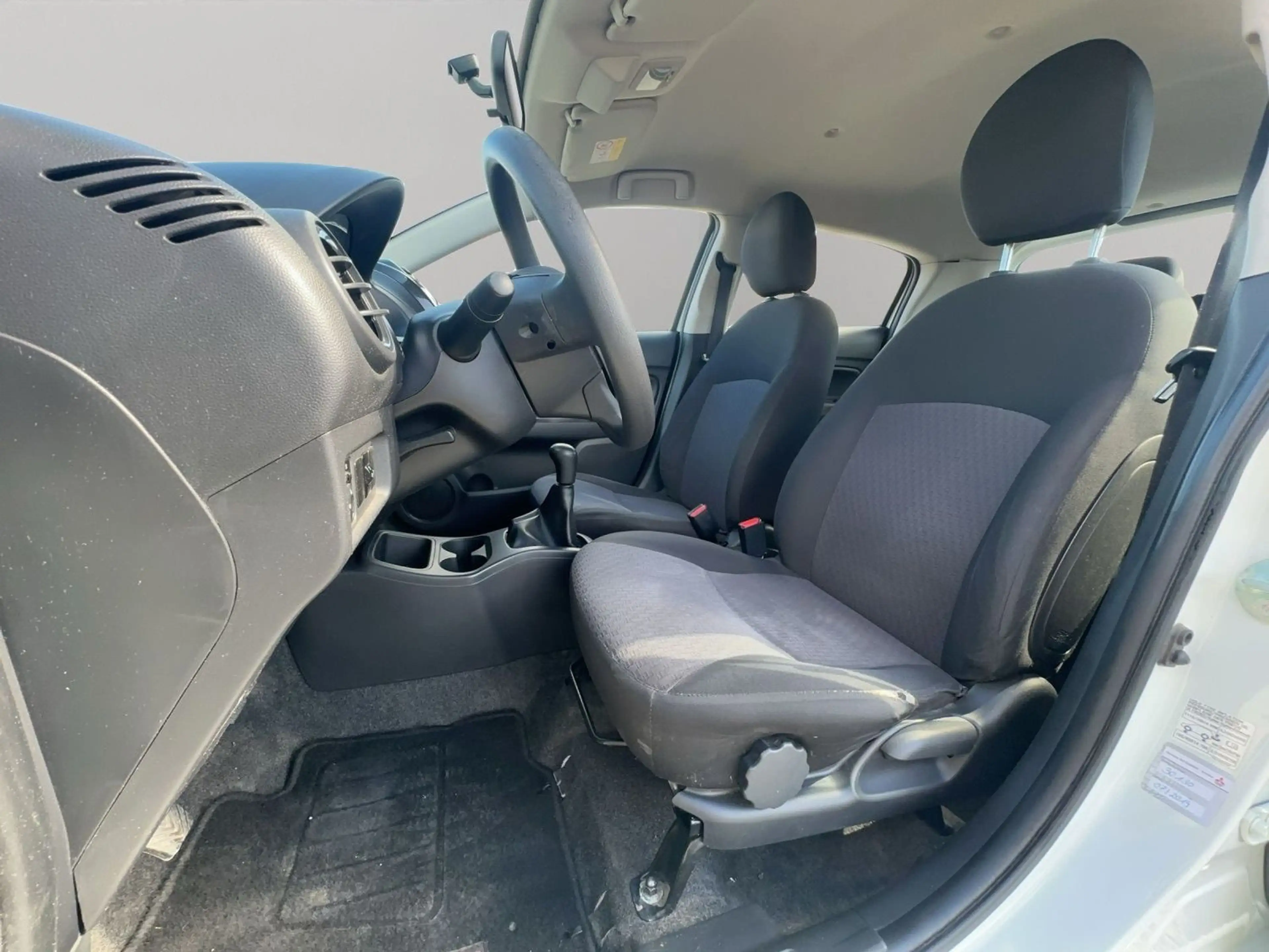 Mitsubishi Space Star Basis — photo 11
