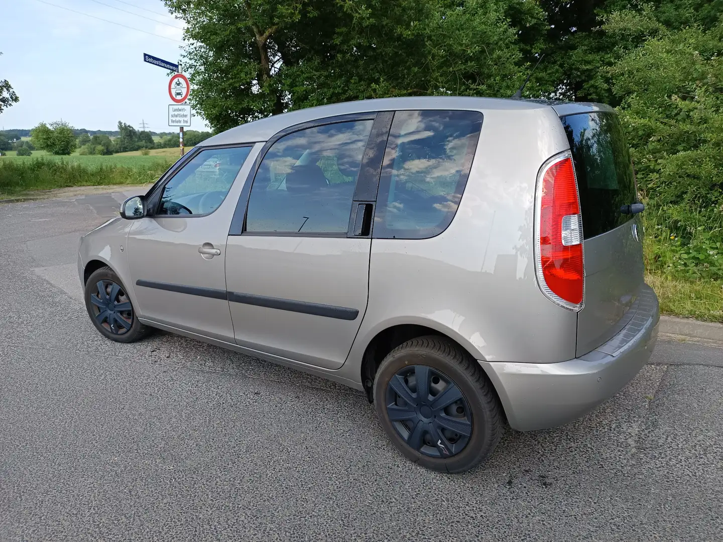Skoda Roomster 1.2 TSI DSG Style Bronze - 1