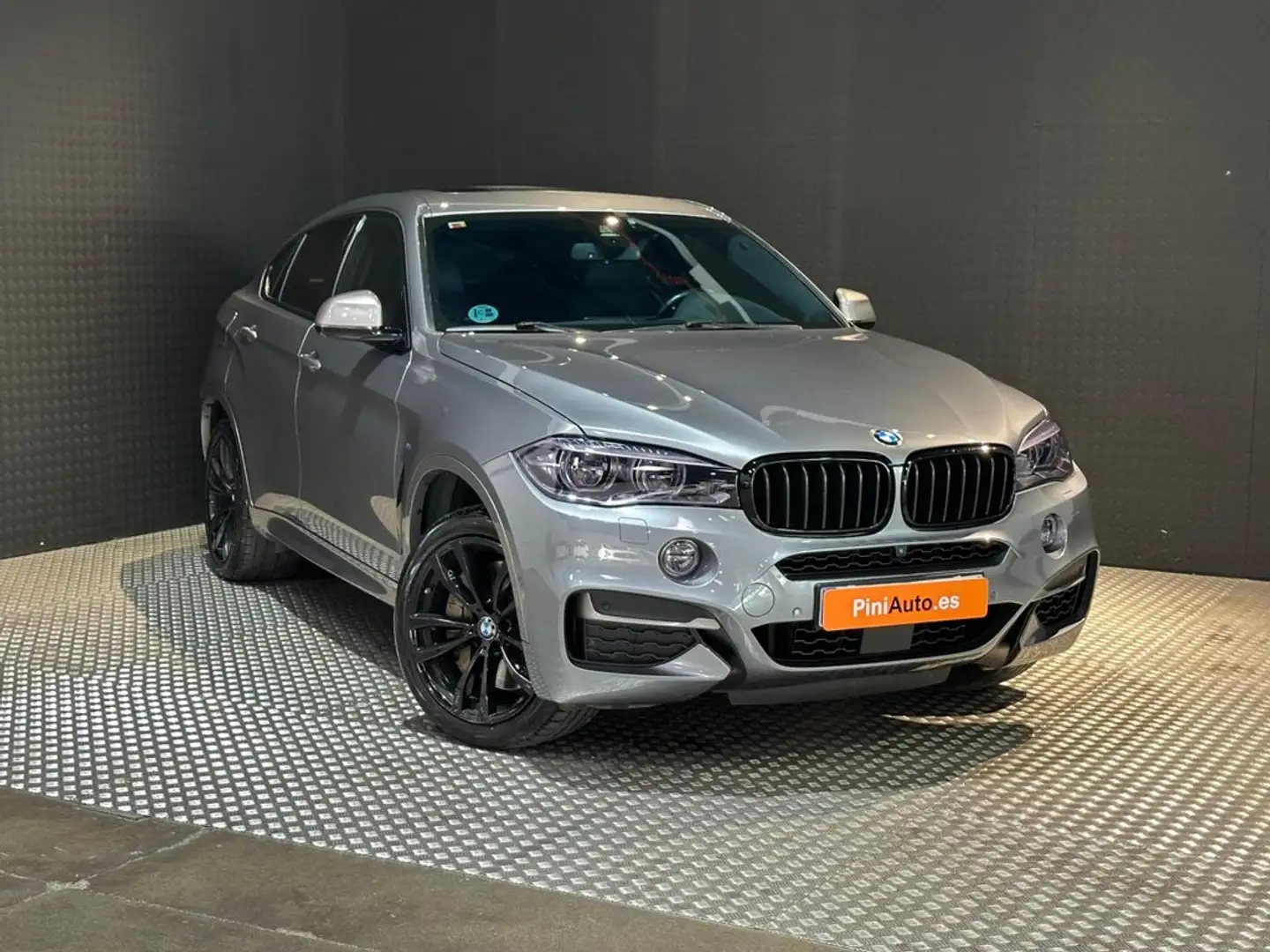 BMW X6 M50d Gris - 2