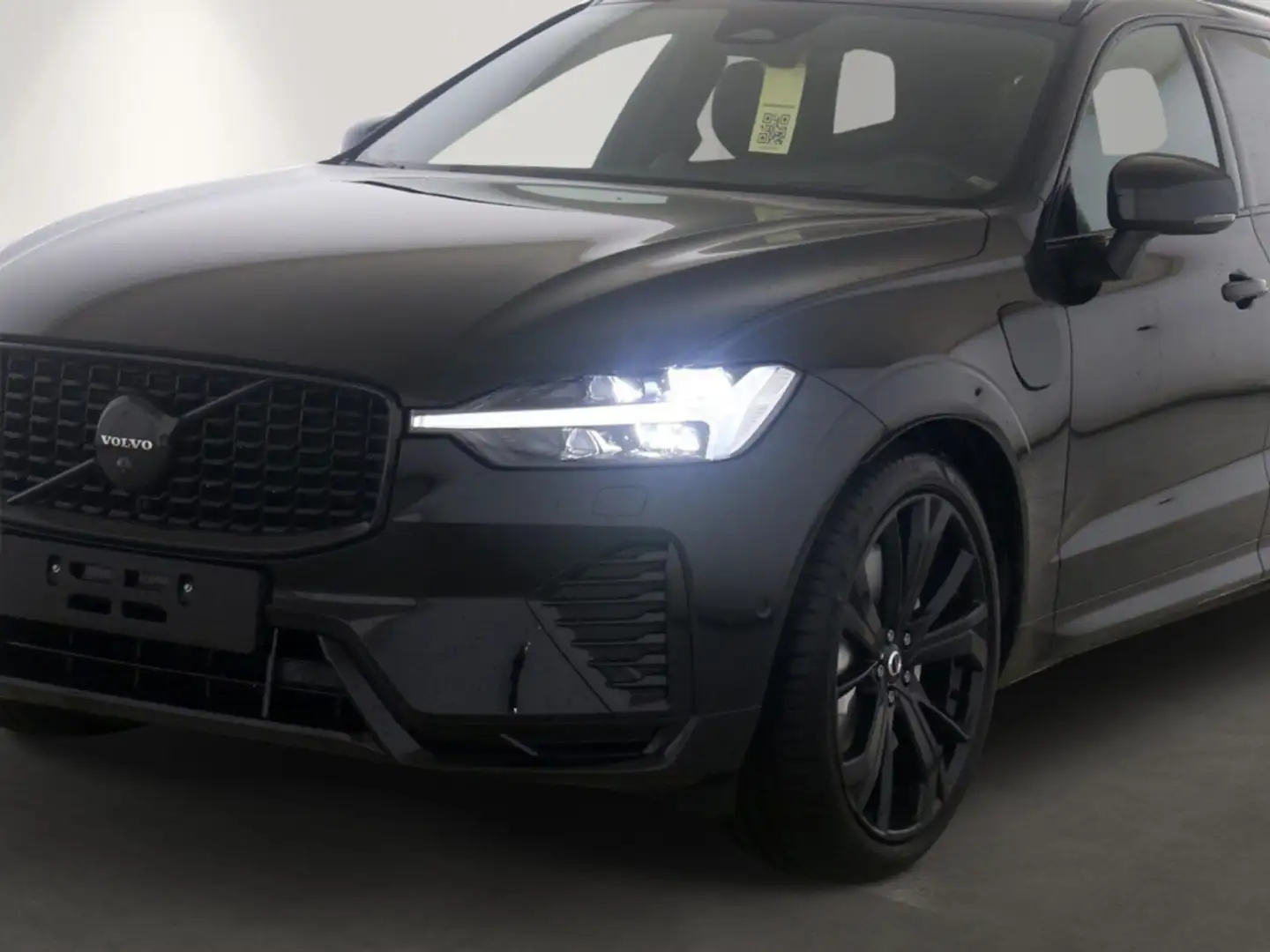Volvo XC60 T8 Ultra Black Edition Recharge Plug-In Hybrid AWD Schwarz - 2