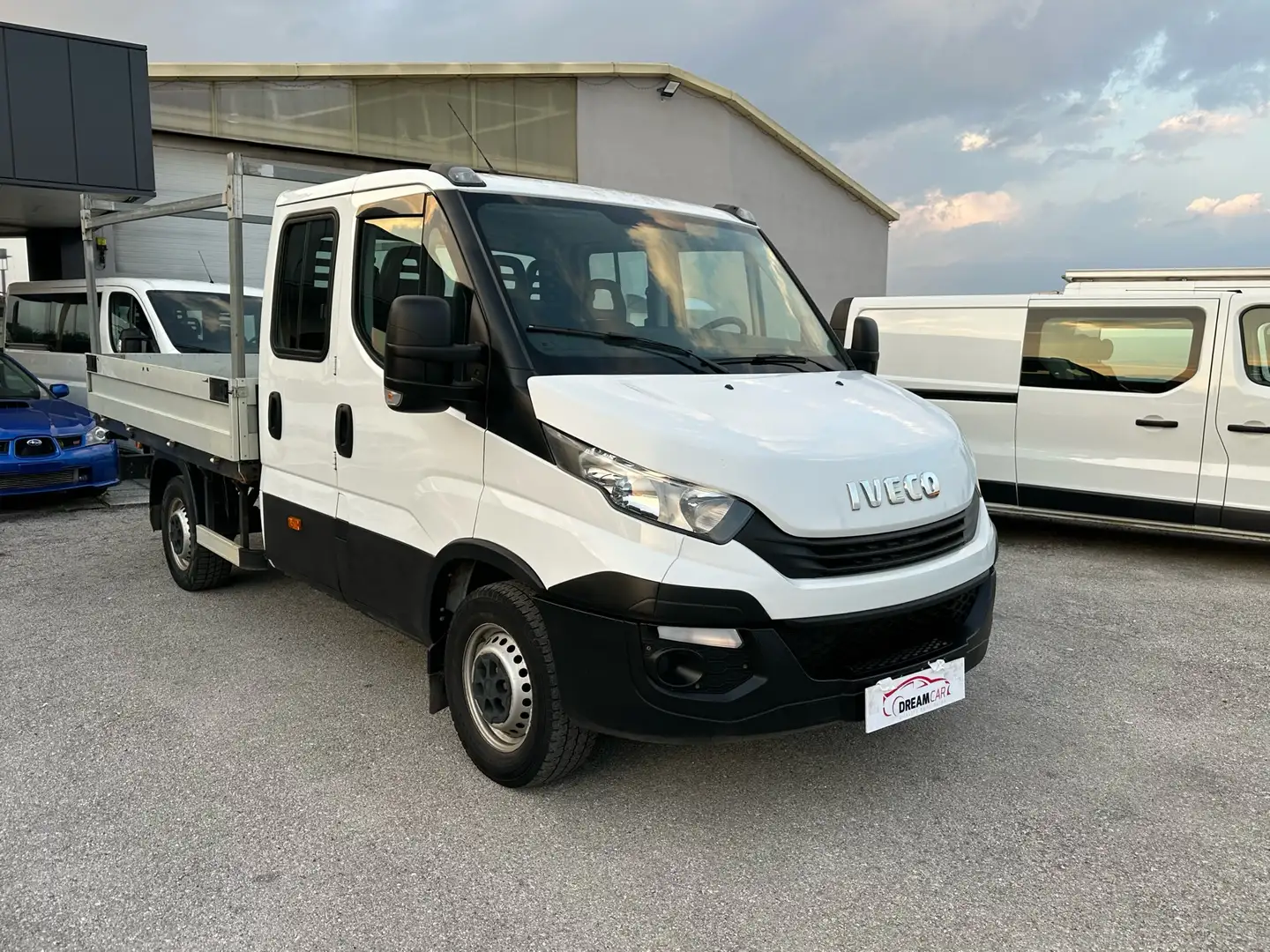 Iveco Daily IVECO DAILY CHASSIS CABINE 2.3/136 CV 2018 Blanco - 1