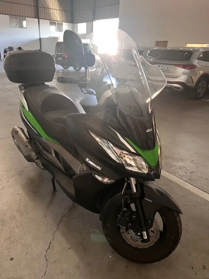 Kawasaki J300 Verde - 1