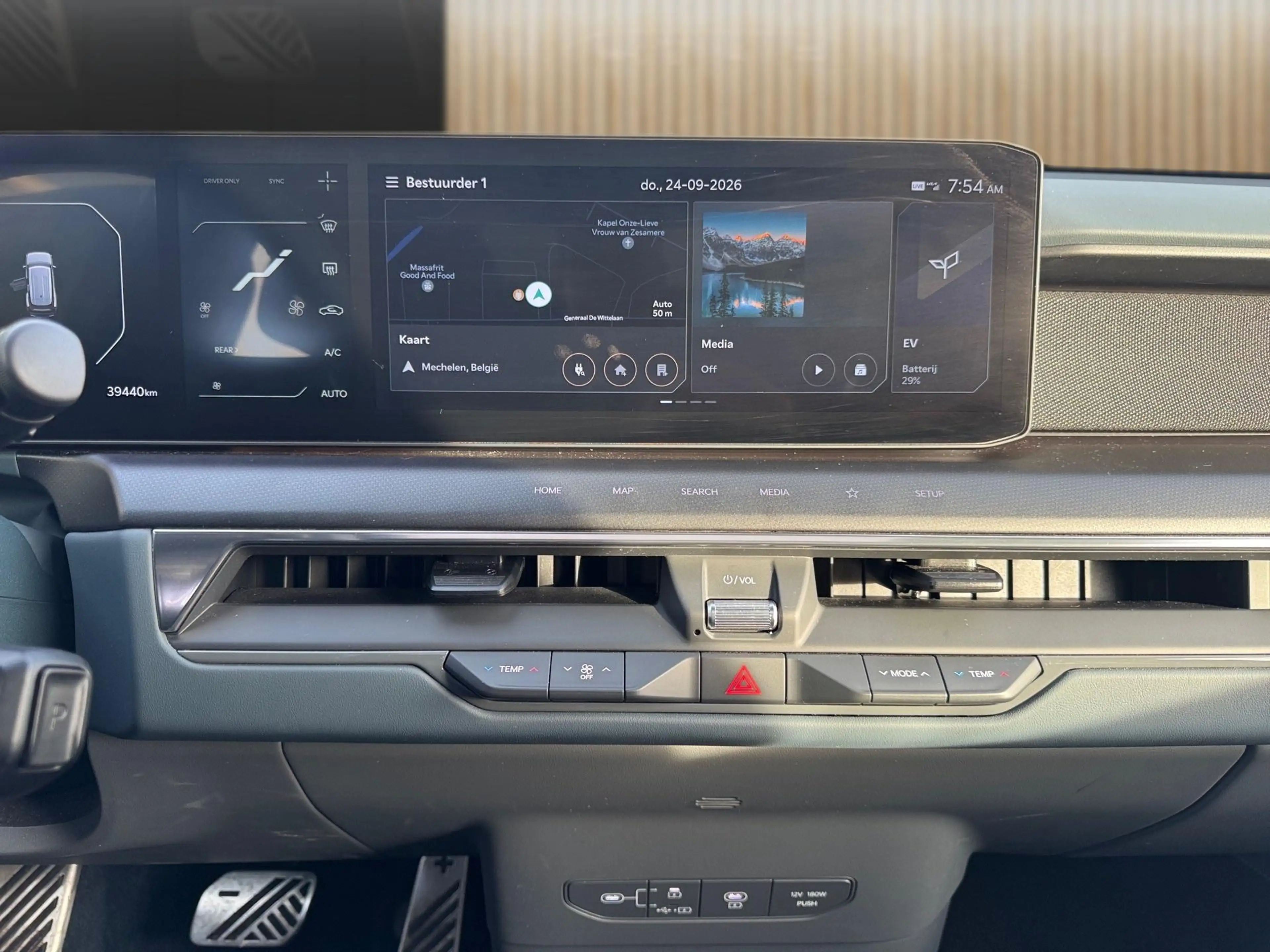 Kia EV9 99,8 kWh AWD GT-Line 6PL Swivel — photo 12