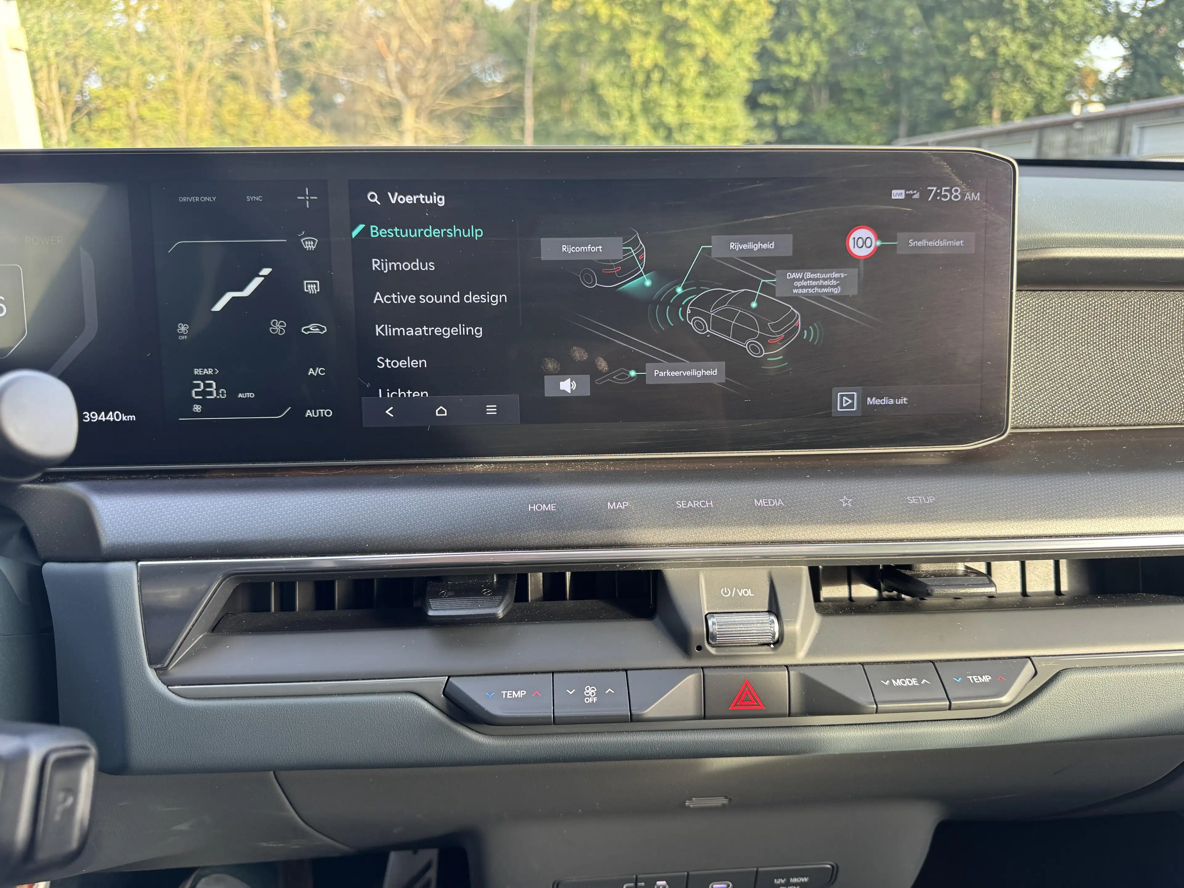 Kia EV9 99,8 kWh AWD GT-Line 6PL Swivel — photo 14