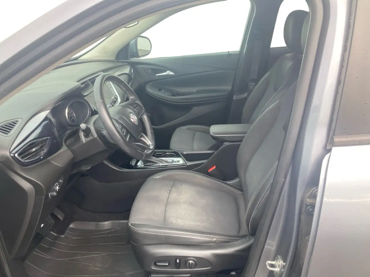 Buick Encore photo Buick Encore