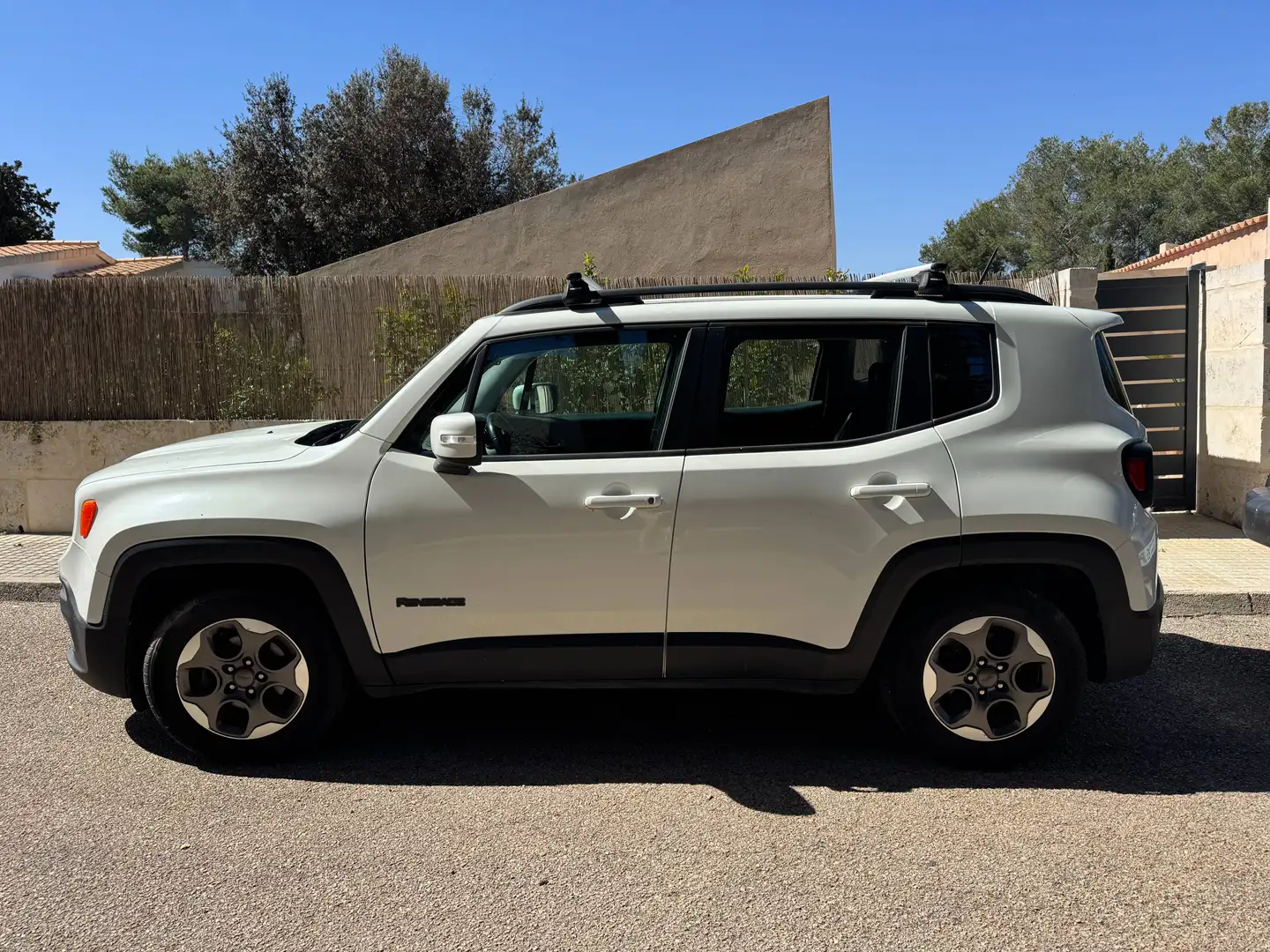 Jeep Renegade Renegade 1.6Mjt Night Eagle II 4x2 88kW Night Eagle Blanco - 2