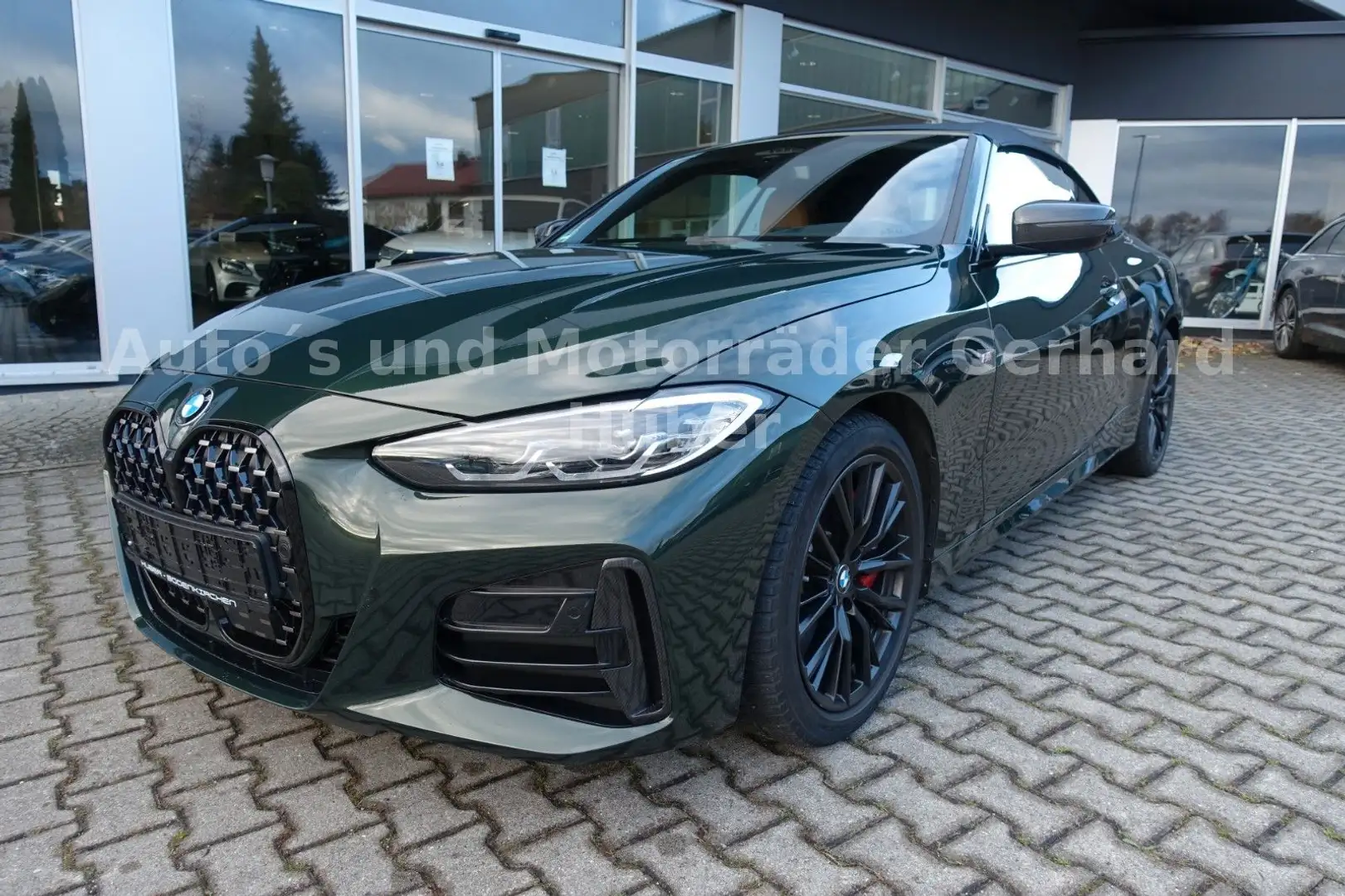 BMW M440i Cabrio xDrive, Navi,Carbon,8-fach,HUD,Top Verde - 1