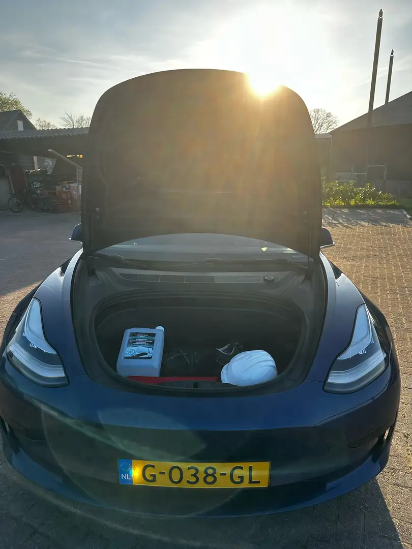 Tesla Model 3 Stnd.RWD Plus 60 kWh Blauw - 1