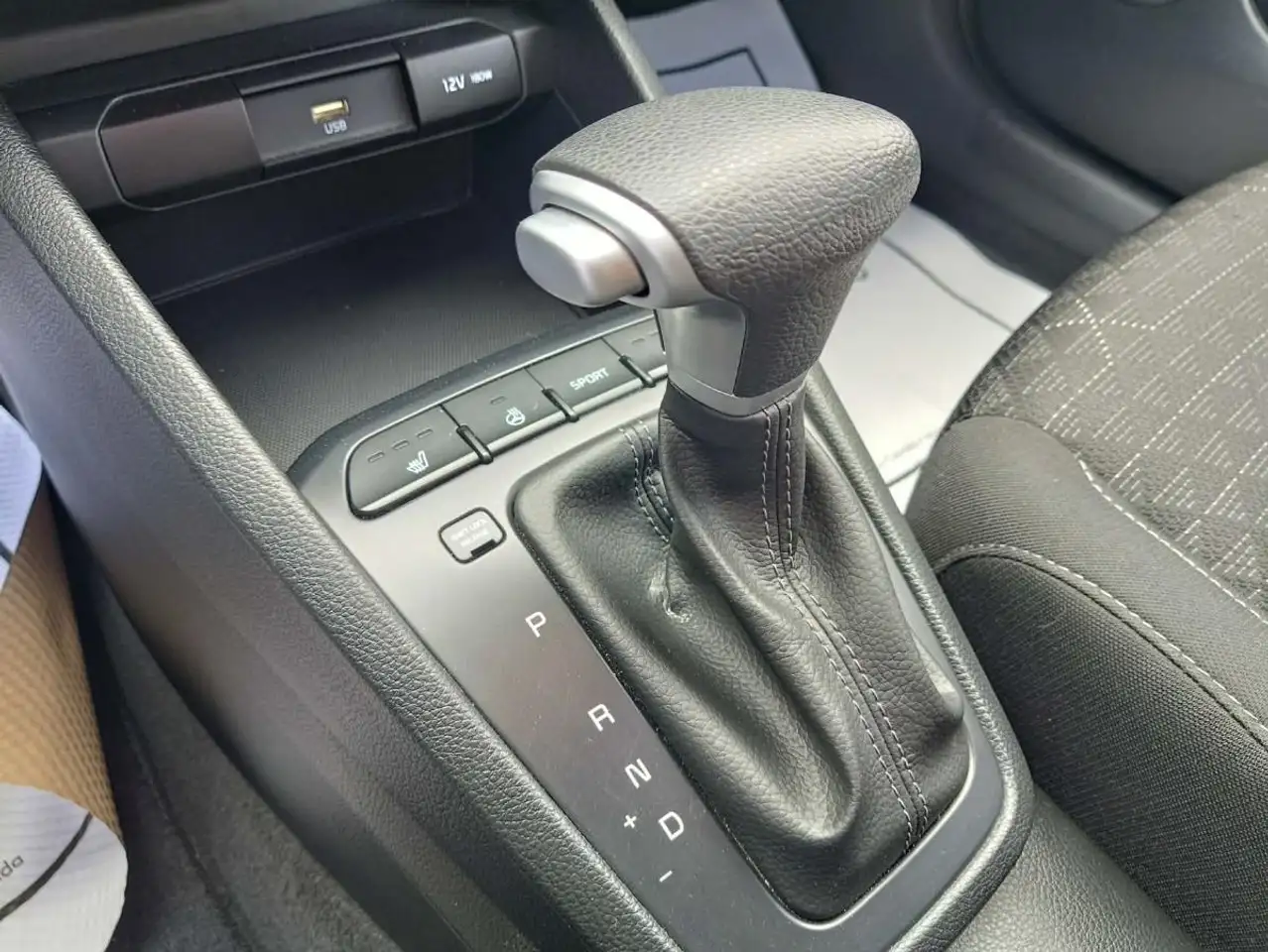 Kia Rio снимка Kia Rio