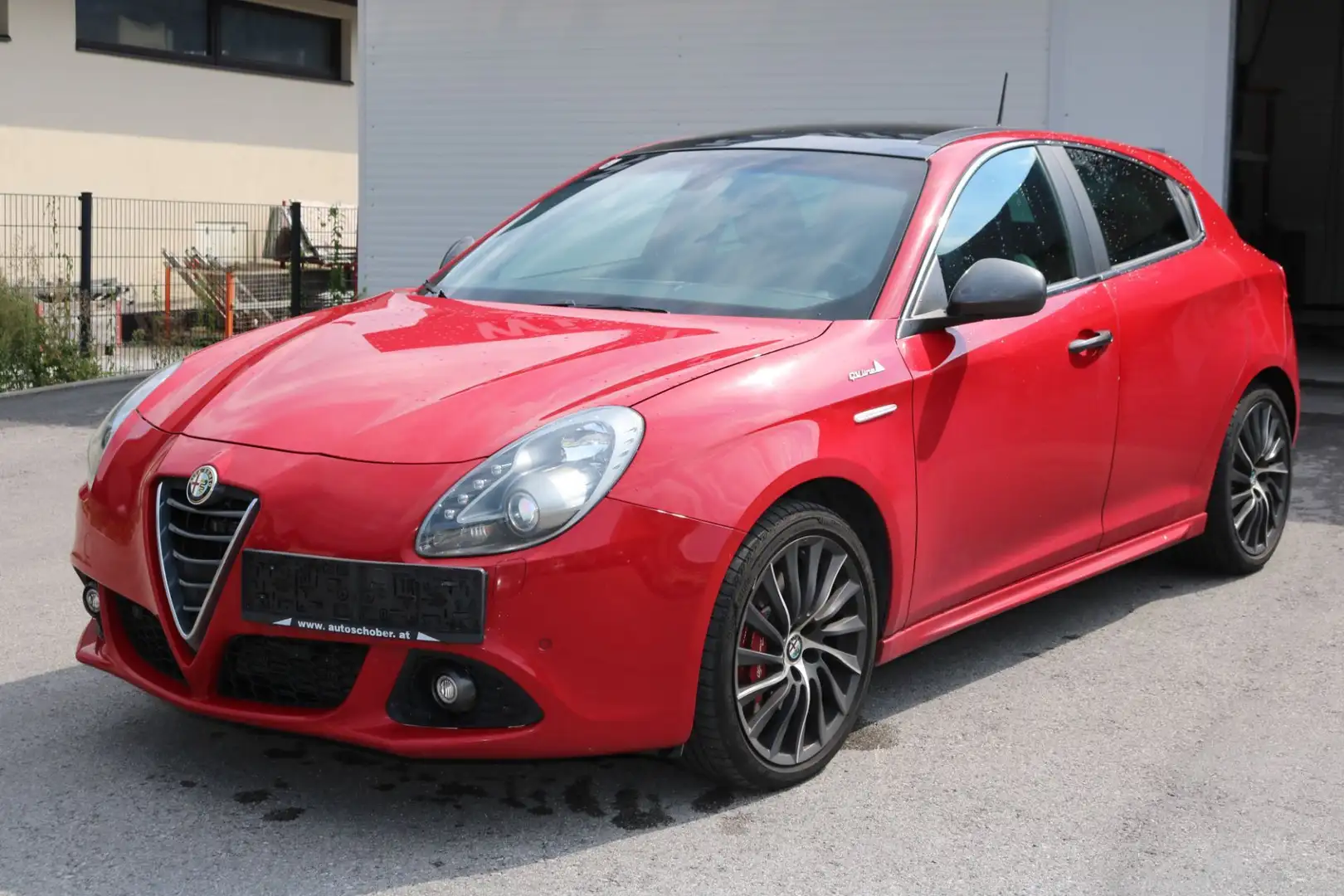 Alfa Romeo Giulietta Exclusive 1,4 TB MultiAir TCT Rot - 1