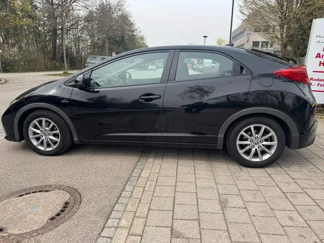 Honda Civic view 2