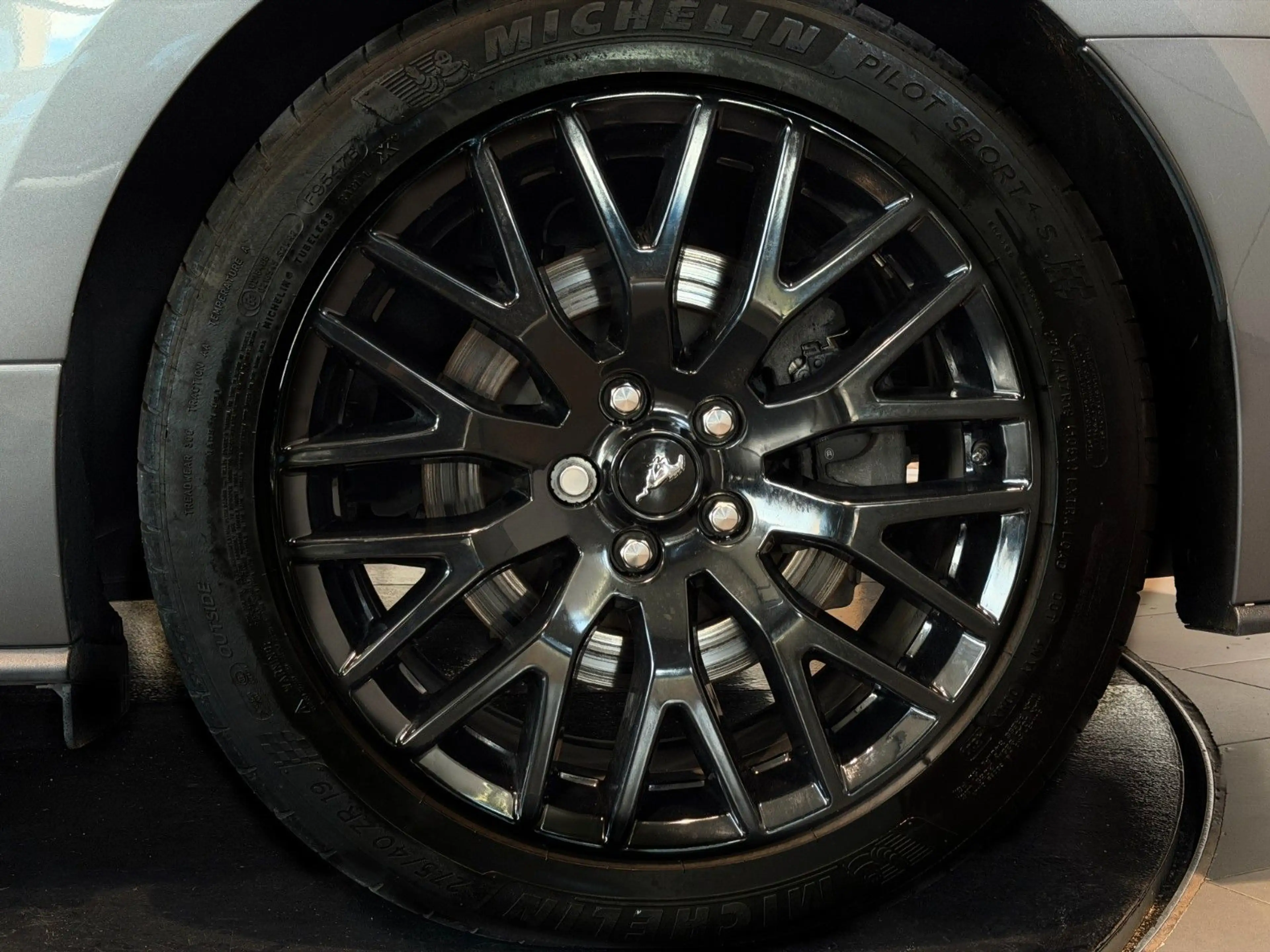 Ford Mustang 5.0 Ti-VCT V8 Fastback GT Navi Sbel B&O — photo 5