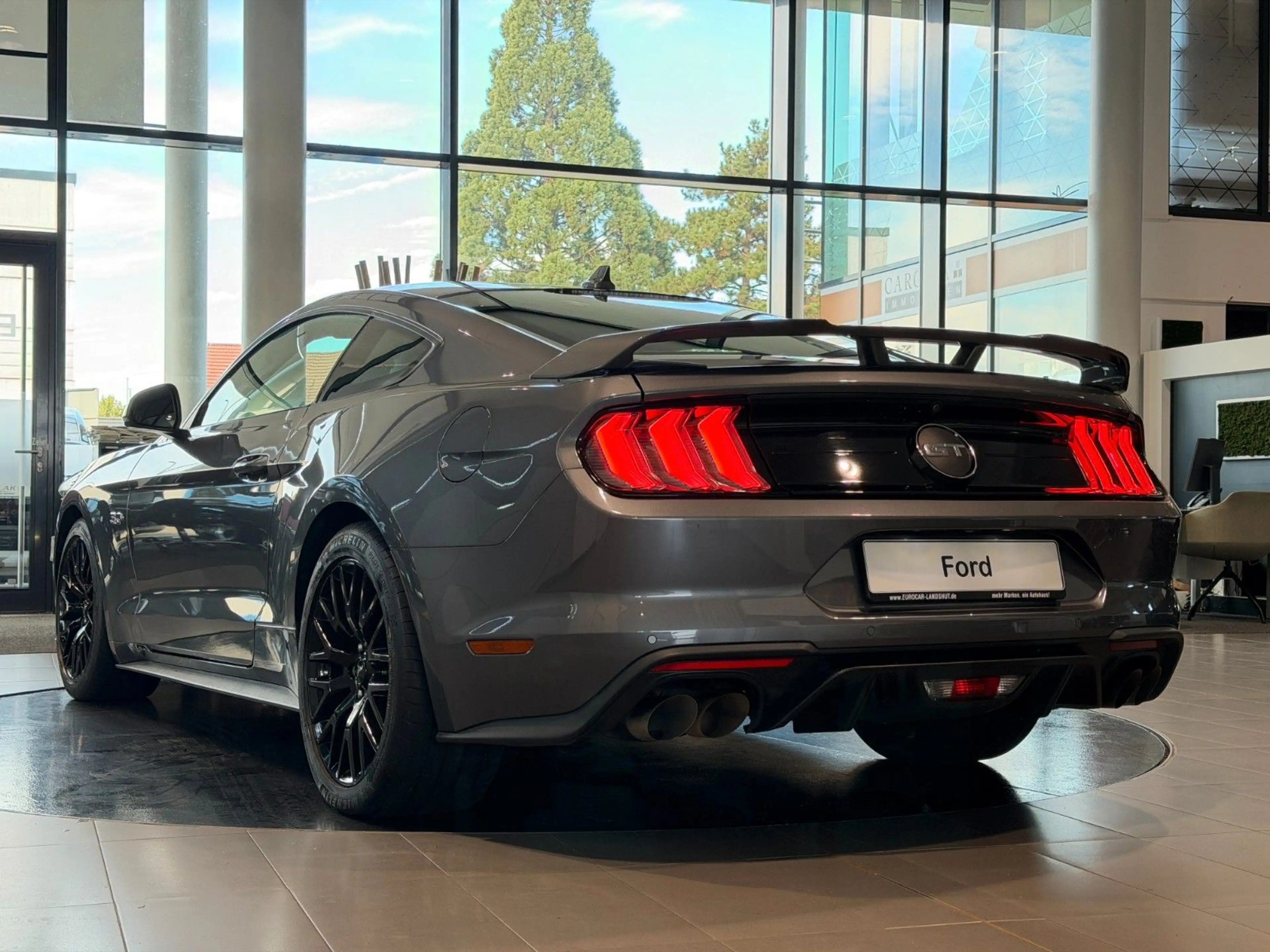 Ford Mustang 5.0 Ti-VCT V8 Fastback GT Navi Sbel B&O — photo 2