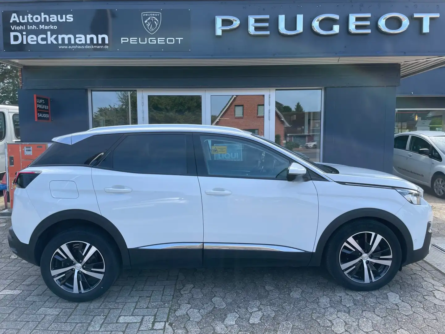 Peugeot 3008 PureTech 180 S&S EAT8 Allure Weiß - 1