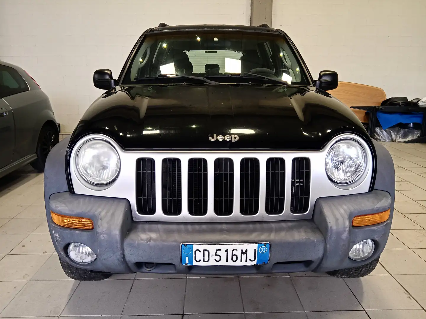 Jeep Cherokee Cherokee III 2002 2.5 crd Sport Nero - 2