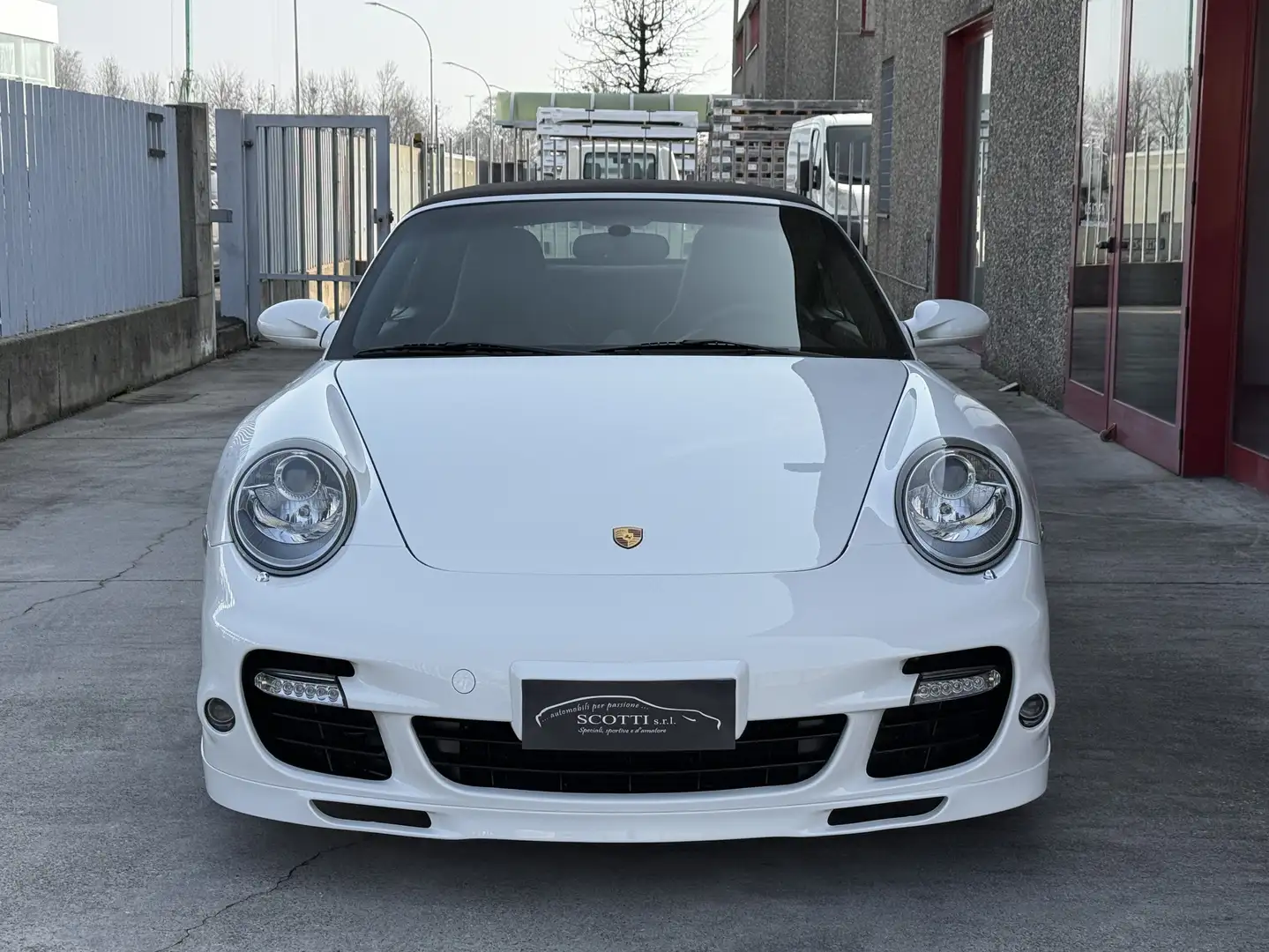 Porsche 997 911 Carrera Cabrio 3.6 Turbo TIPTRONIC s Weiß - 2