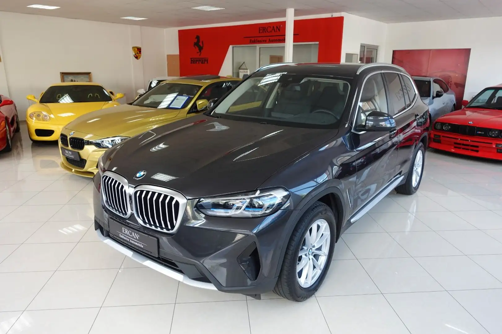BMW X3 20d xDrive / Laser / VirtCo. / DrAss. / Cam / Grigio - 1