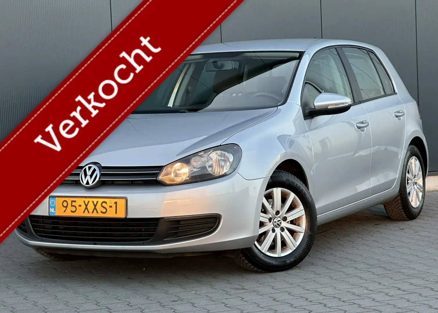 Volkswagen Golf 1.2 TSI Highline 5-Deurs - Navi - Clima - Cruise - Grijs - 1