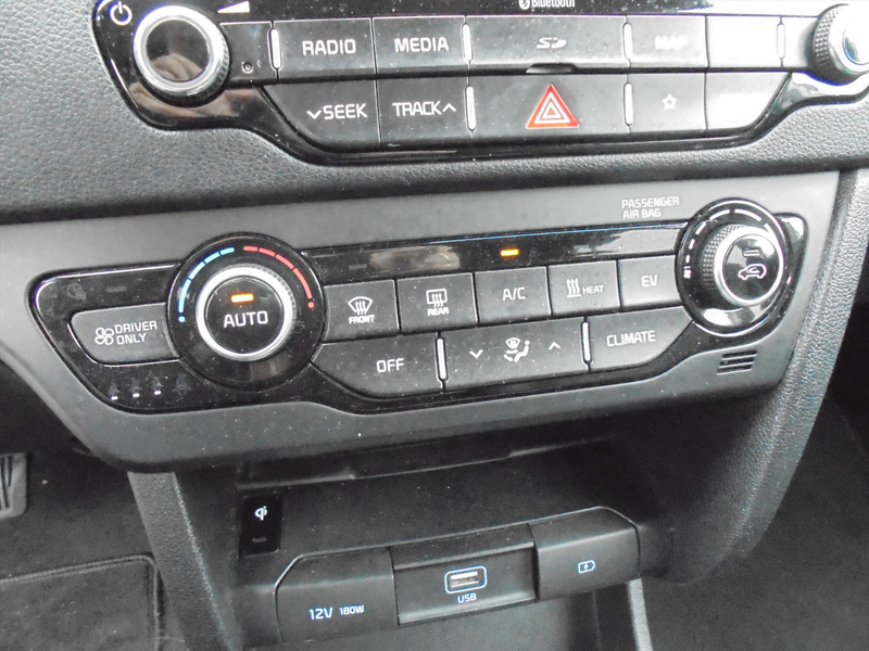 Kia e-Niro E-NIRO EXECUTIVELINE 64KWh 455KM RANGE — photo 24