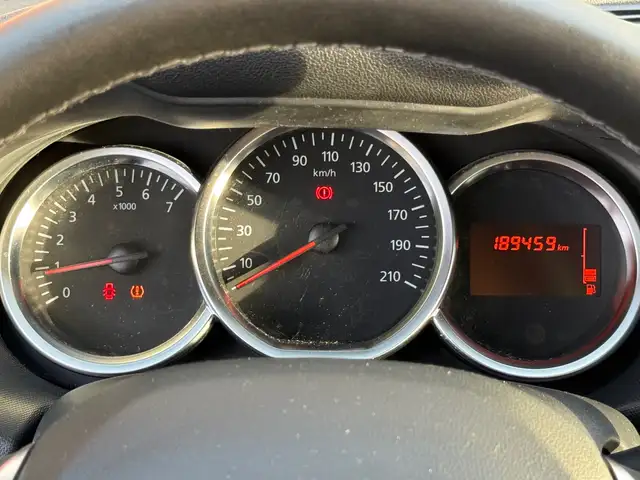 Dacia Duster view 24