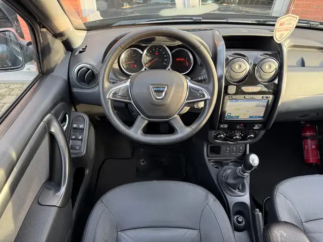 Dacia Duster view 18