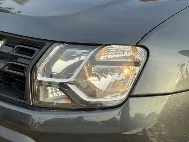Dacia Duster view 30