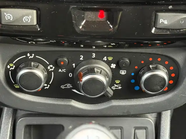 Dacia Duster view 21