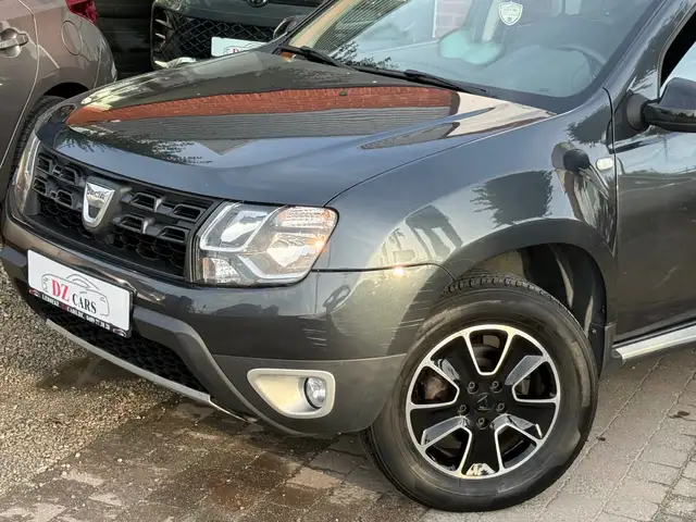 Dacia Duster view 3