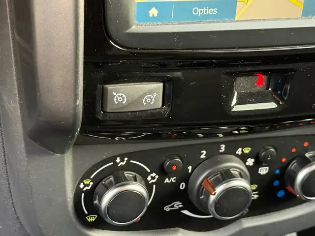Dacia Duster view 26