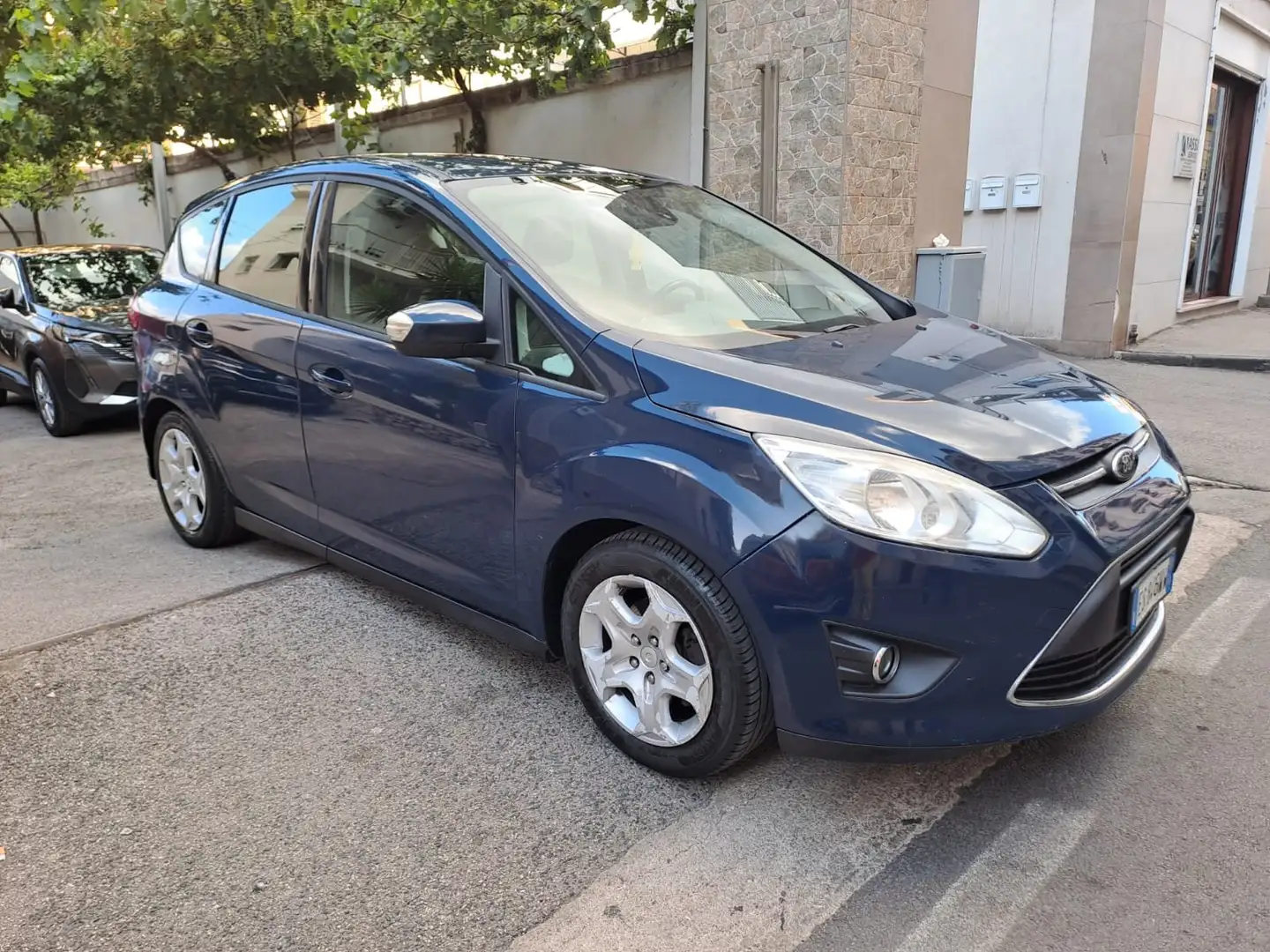 Ford C-Max C-Max 1.6 tdci Plus 115cv Blauw - 1
