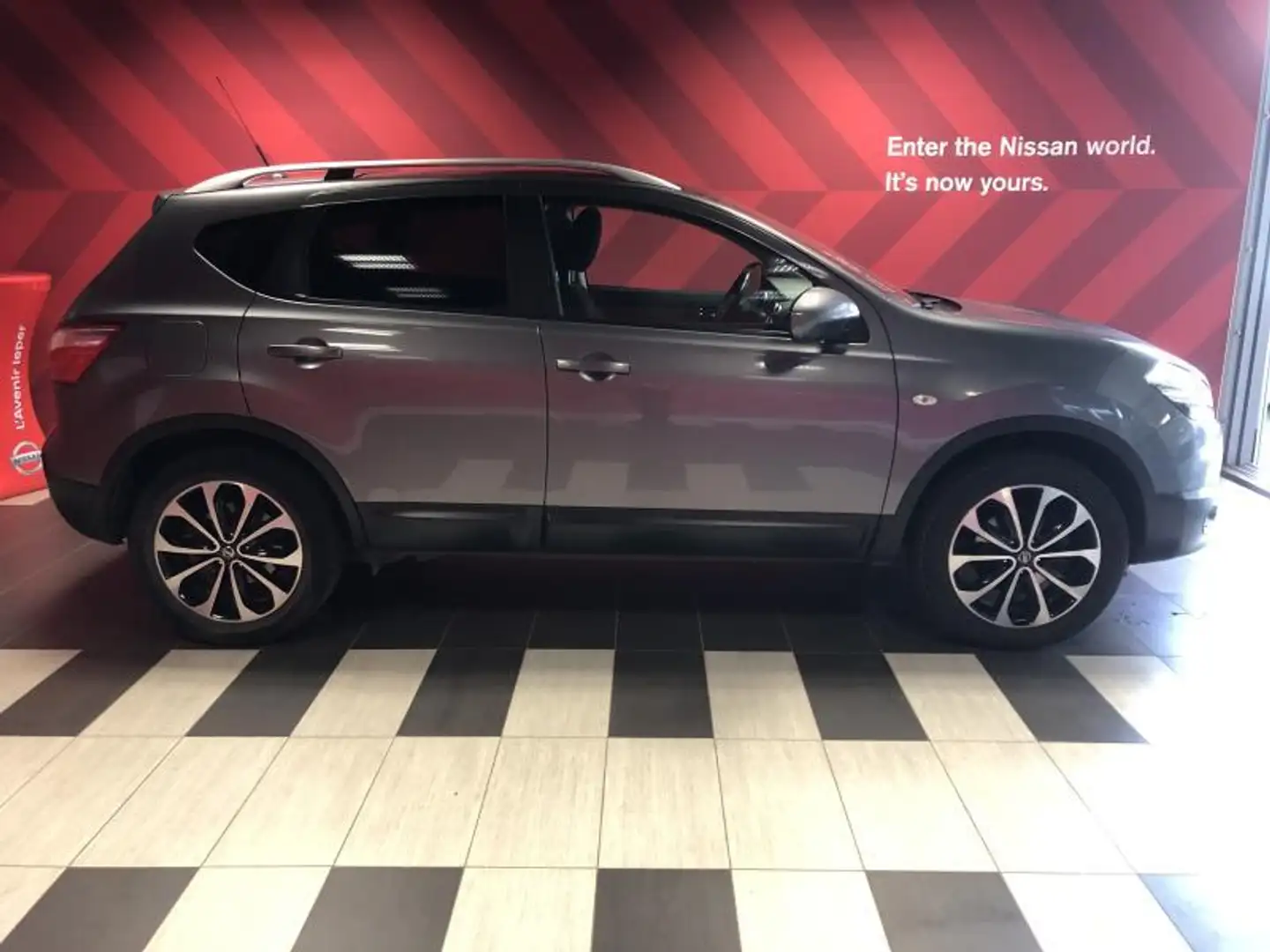 Nissan Qashqai Urban Zilver - 2