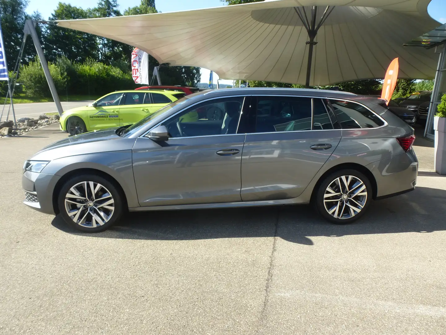 Skoda Octavia Combi 1.5 TSI e-TEC DSG Selection *Facelift* Gris - 2