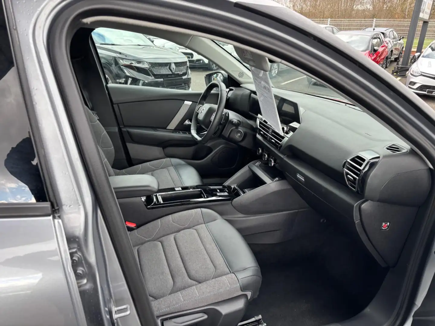 Citroen C4 BlueHDi 130 Setamp;S EAT8 Feel Pack - 2
