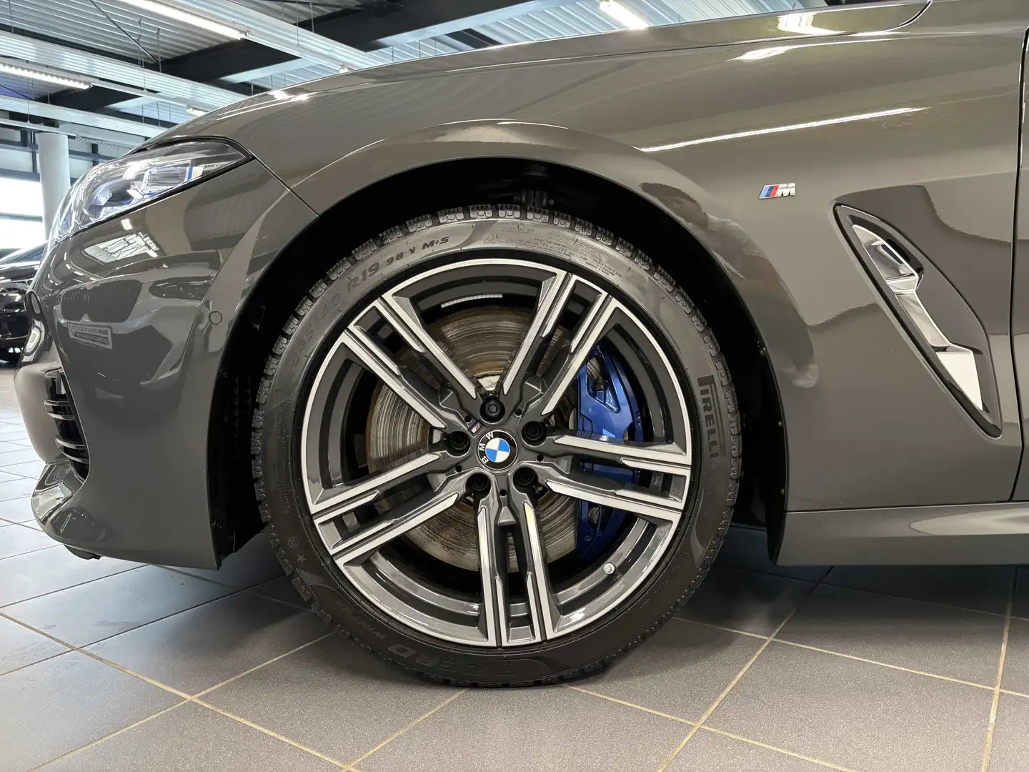 BMW M850 i xDrive Coupé M technik paket HUD ACC 360°KAM RFK Grau - 2