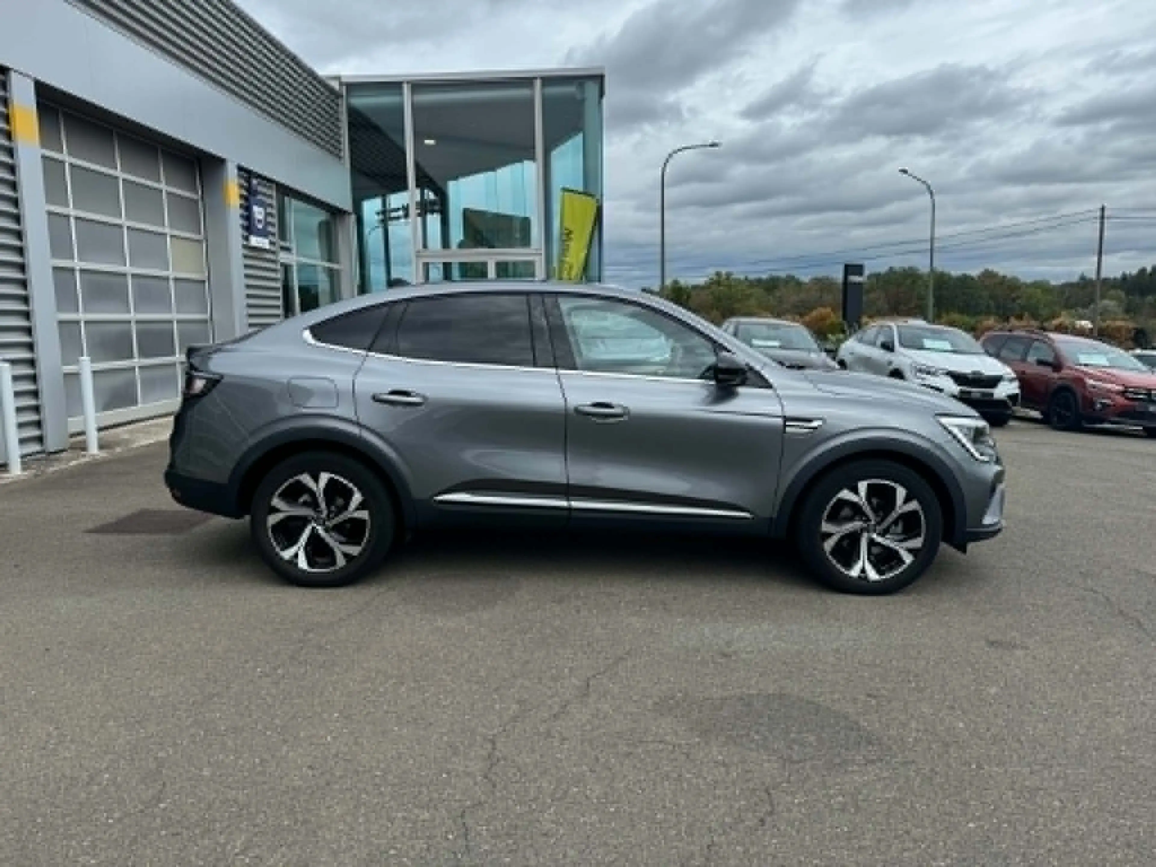 Renault Arkana Arkana E-TECH 1.6i Techno — photo 6