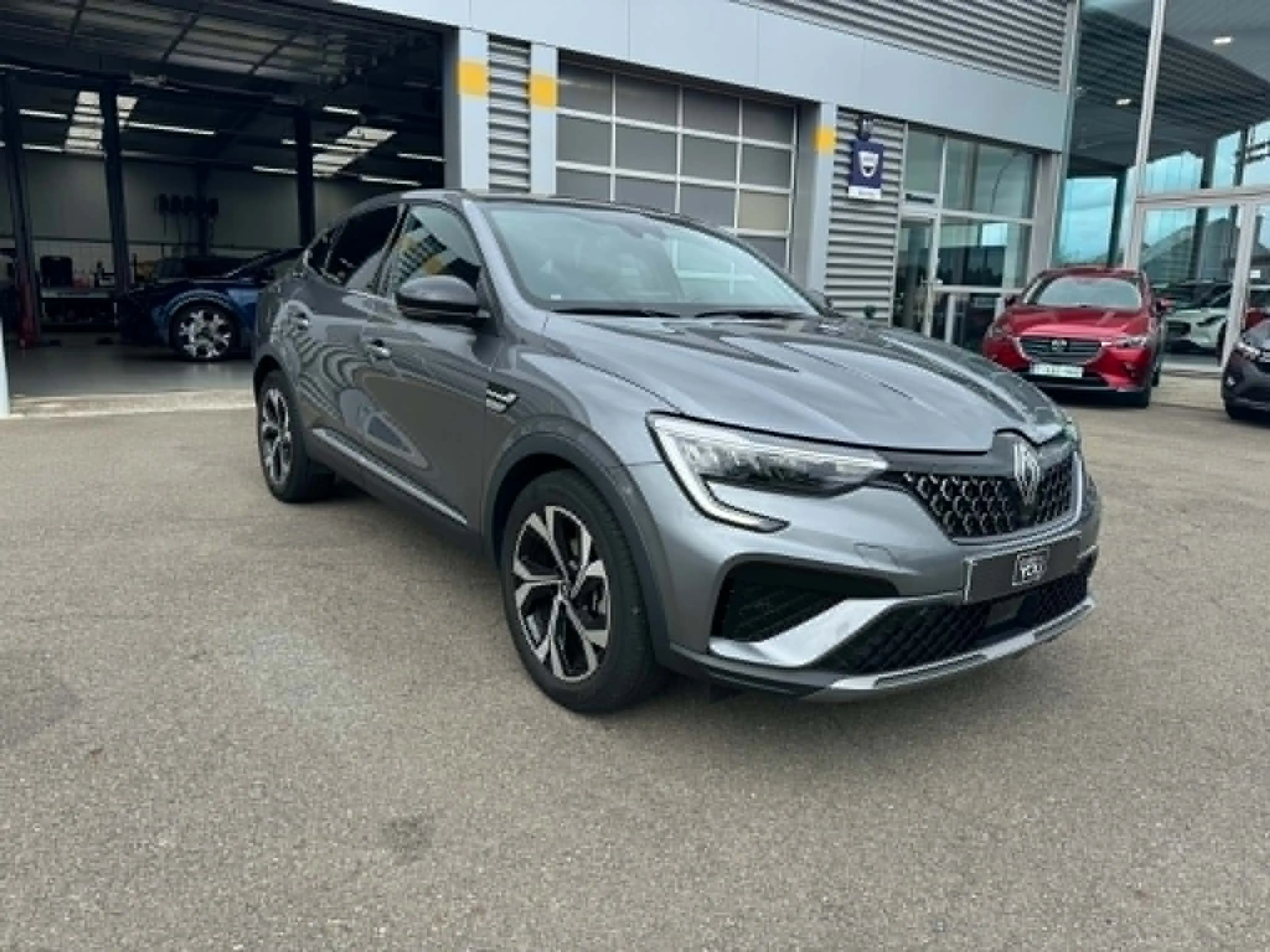Renault Arkana Arkana E-TECH 1.6i Techno — photo 7