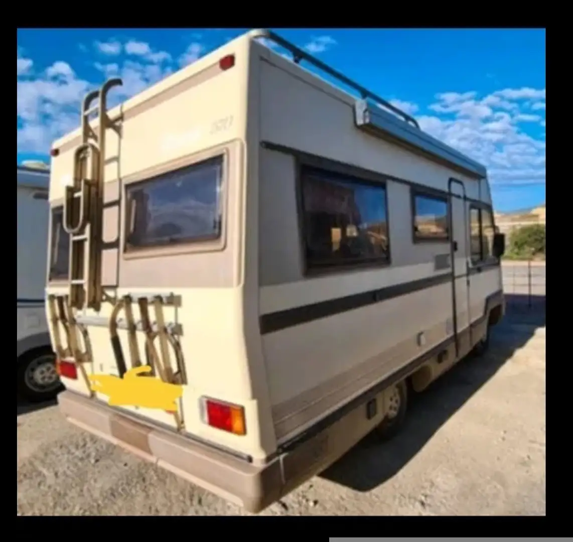 Peugeot J5 Autocaravana - 1