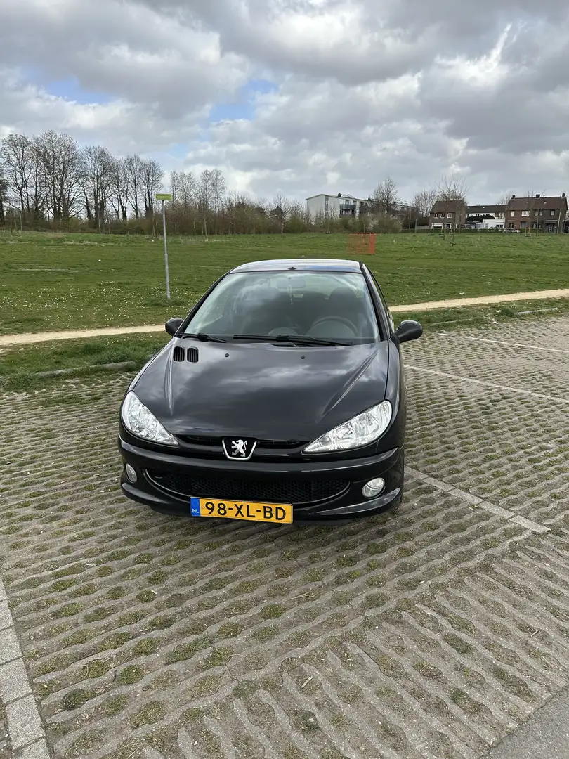 Peugeot 206 1.4 Forever Zwart - 1