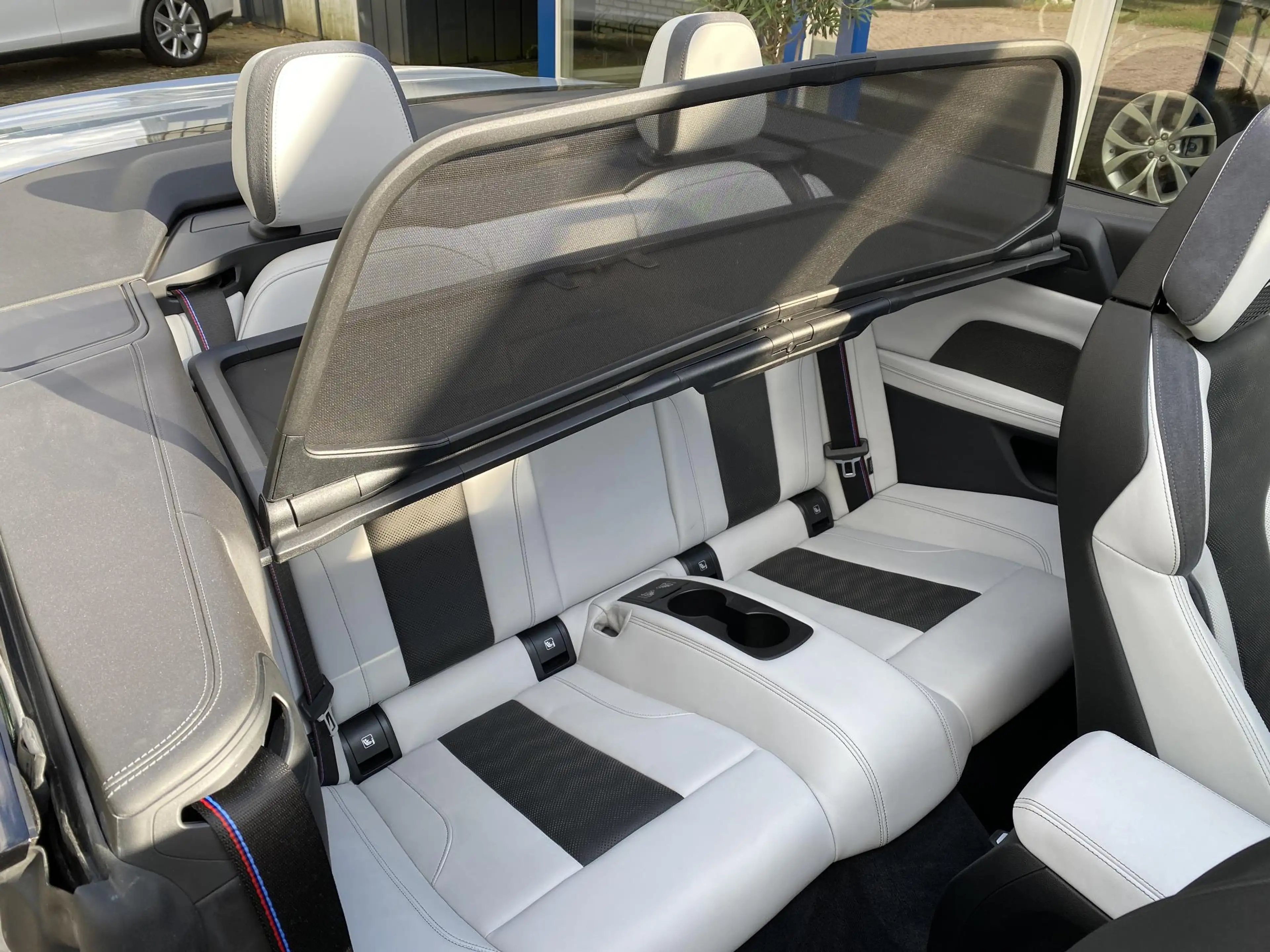 BMW M4 4-serie Cabrio xDrive Competition Stoel + Nek + St — photo 15